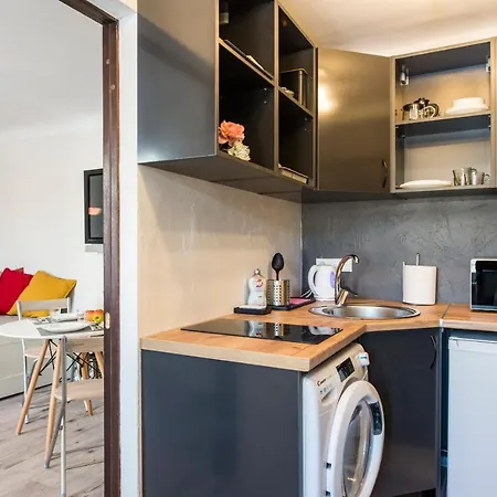 Jelgavas 52 Old Town 5 Min 4 Free Parking Self Check In Out Apartament Ryga